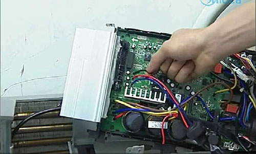 民和美的空调电话是多少